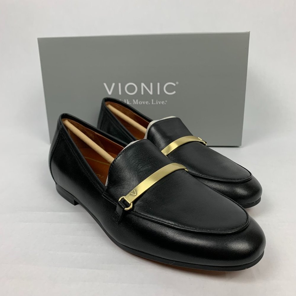 *SOLD* NIB Vionic Women's Black Evie Leather Loafer Size 6